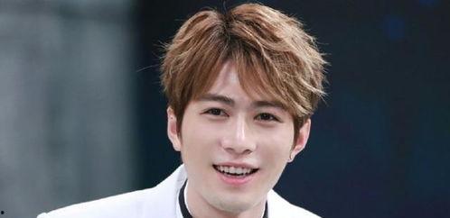 男明星娱乐圈吃瓜的是谁,揭秘男明星“吃瓜”背后的真相